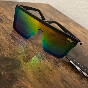 Quay Australia Hindsight style